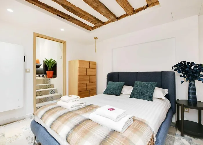 شقة Amazing 10p3br Beaubourg - Centre De *